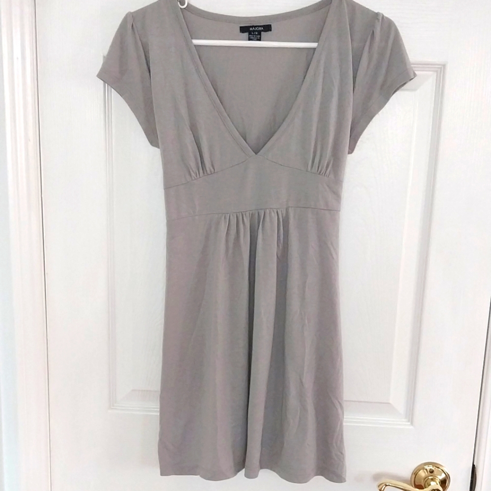 Grey dress